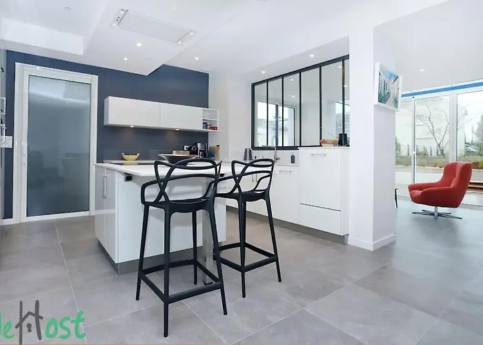 Nantes - Pince - Ci - Proche Et Coeur De *